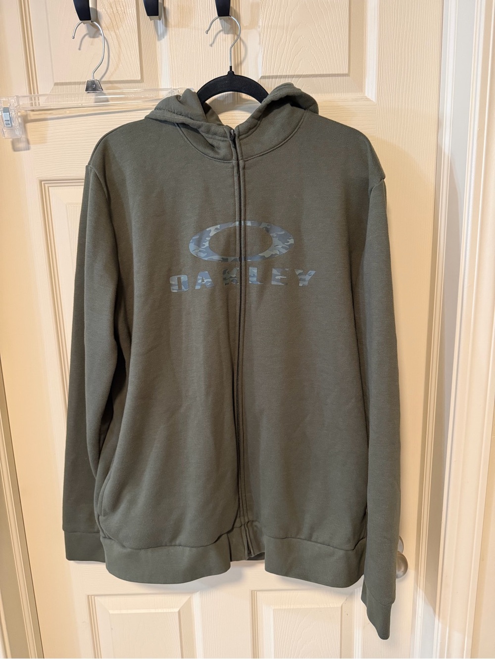 Oakley Olive Green Full-Zip Hoodie with Camouflage Logo